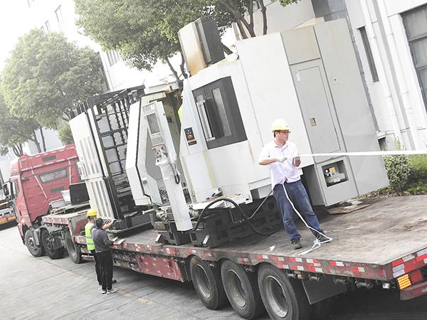 履帶吊租賃50噸-800噸