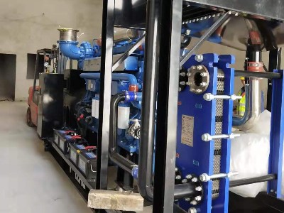 發(fā)電機下地下室就位