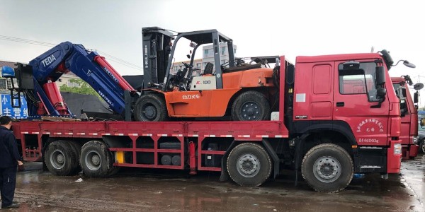 常見起(qǐ)重設備的選擇原則