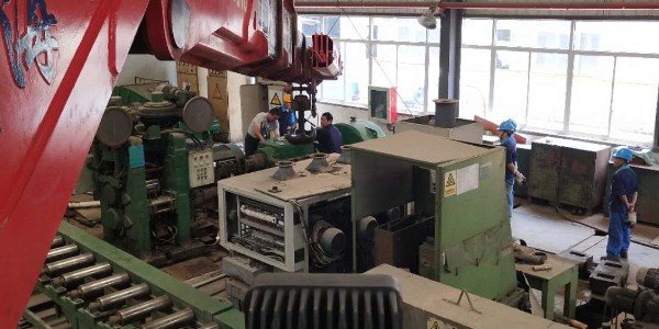 上海浩兵搬運設備公司：一體化設備吊裝搬遷服務