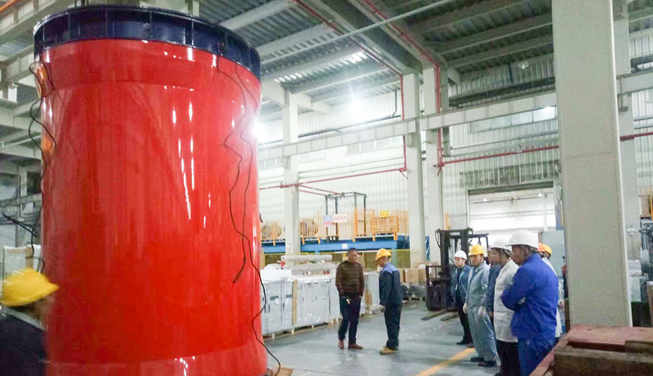 思源股份有限公司高壓開(kāi)關設備搬運組裝